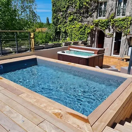 Le Moulin Des Poetes *