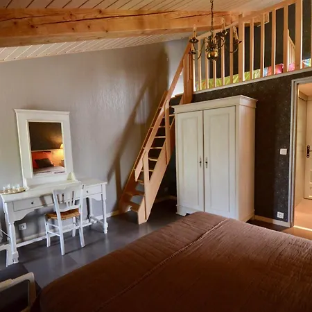 Le Moulin Des Poetes *