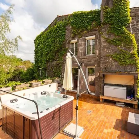 Le Moulin Des Poetes *